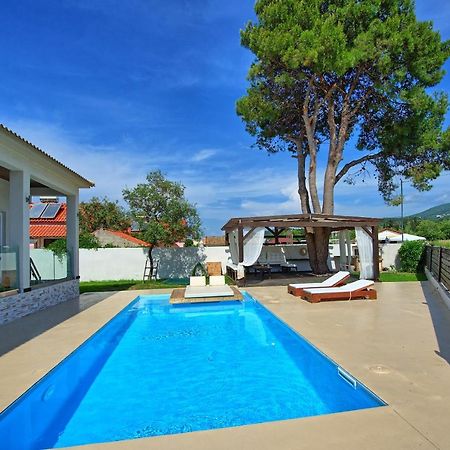 Beach Villa Christina By Posarellivillas Akharávi Eksteriør bilde
