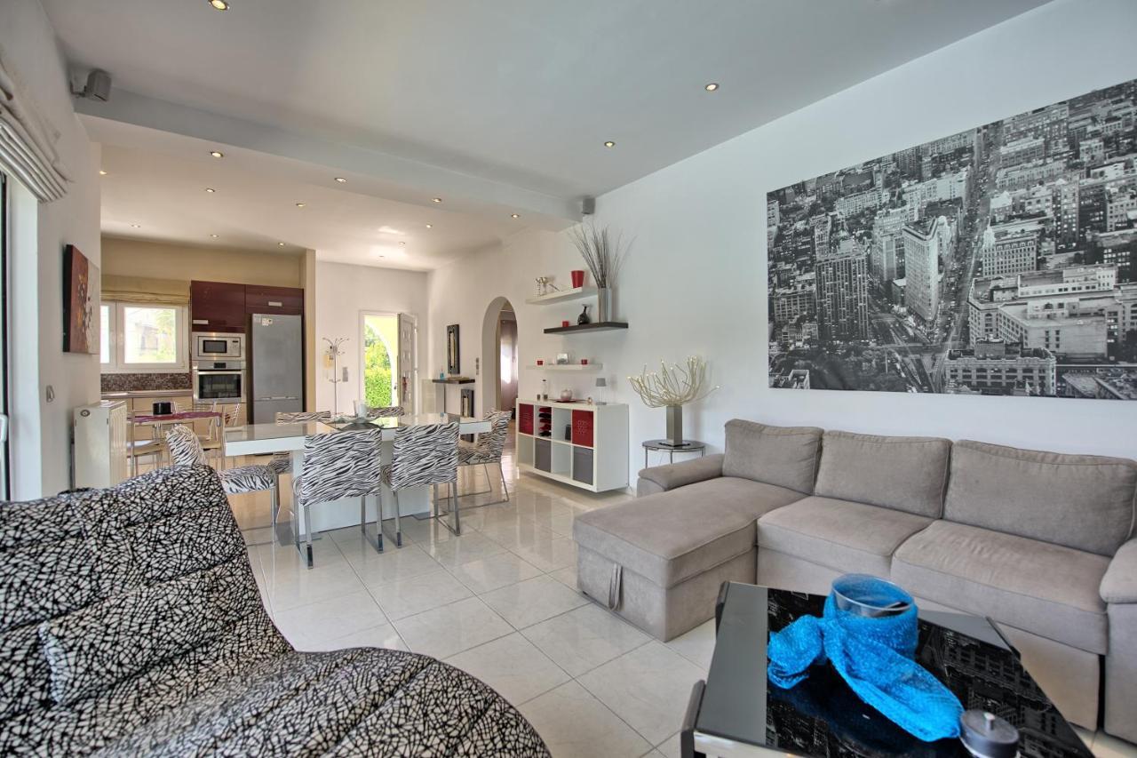 Beach Villa Christina By Posarellivillas Akharávi Eksteriør bilde