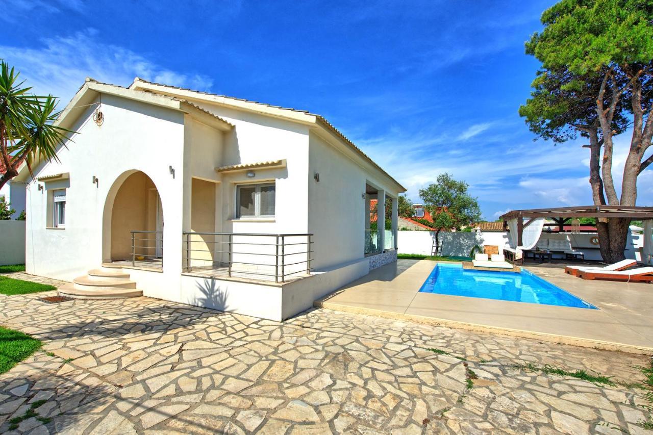 Beach Villa Christina By Posarellivillas Akharávi Eksteriør bilde